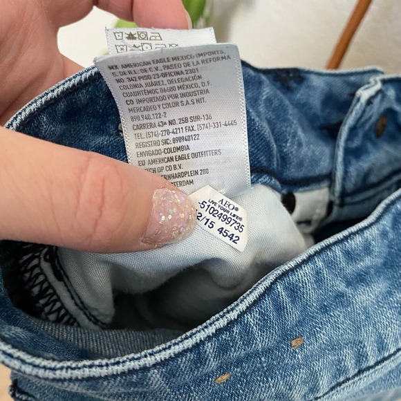 American Eagle Shortie Shorts Size 4 - Picture 4 of 7